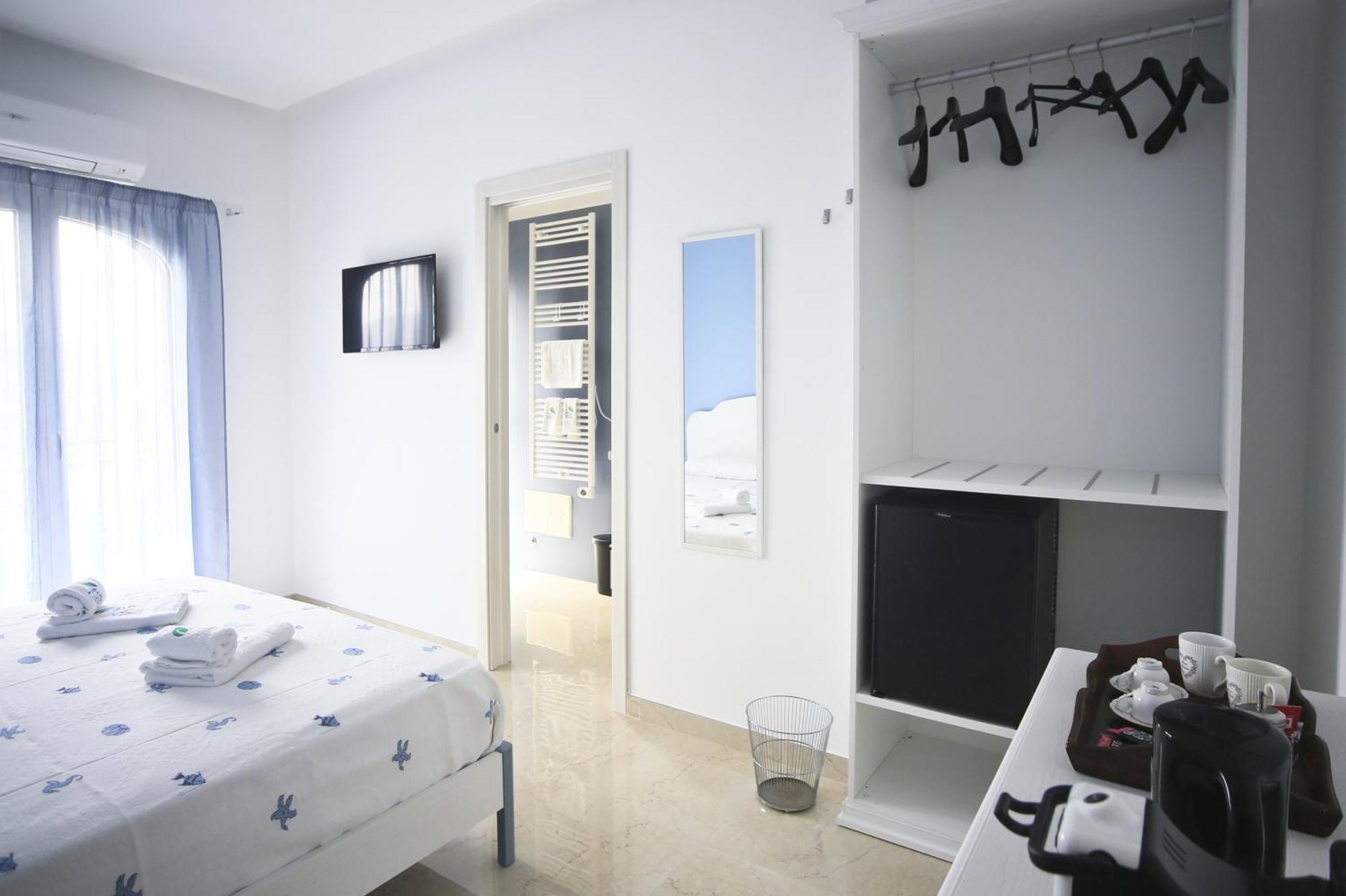 Villa Del Gaudio Rooms & Apartments Castellammare di Stabia Exterior foto