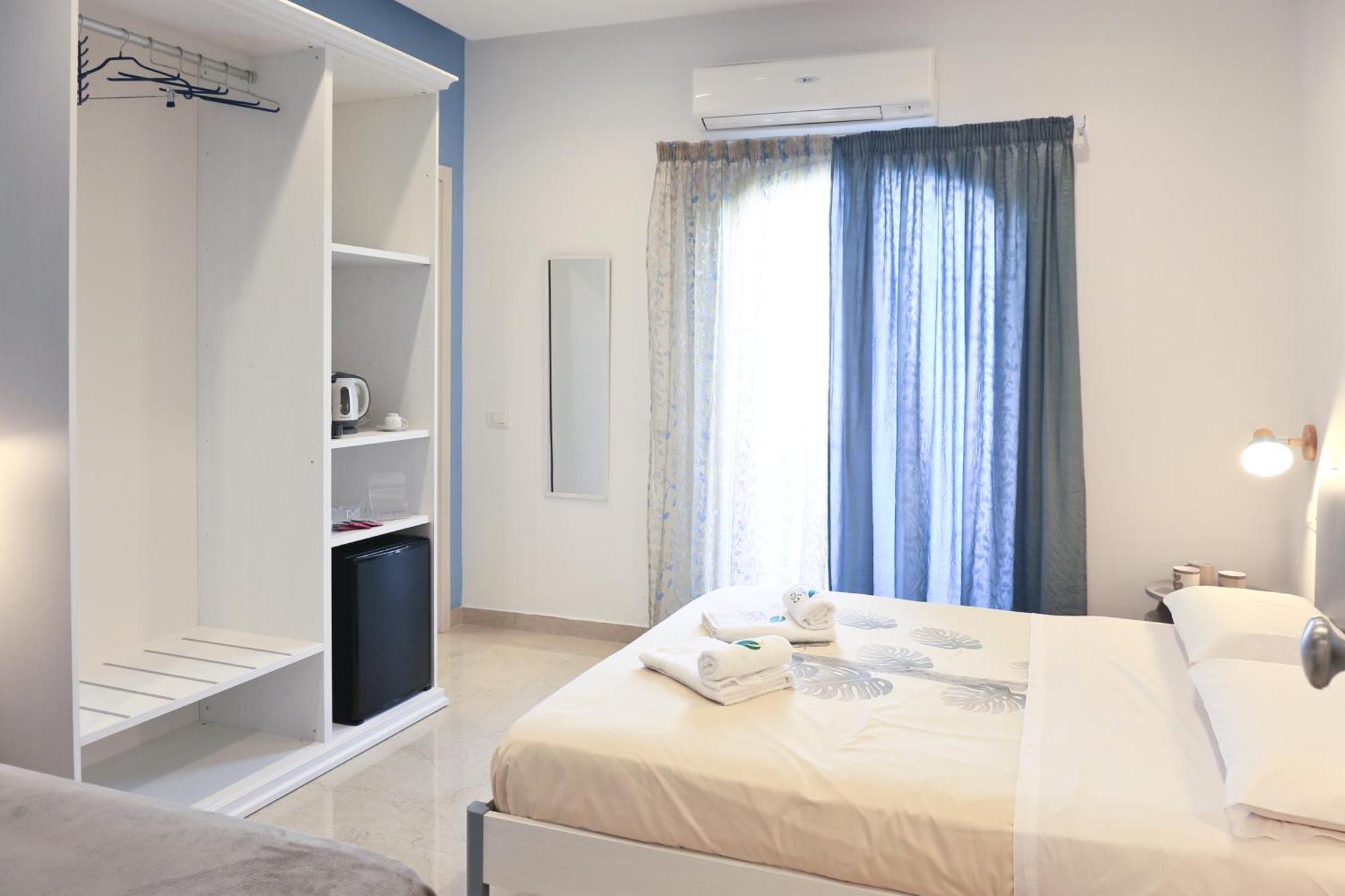 Villa Del Gaudio Rooms & Apartments Castellammare di Stabia Exterior foto